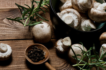 Fresh whole white button mushrooms