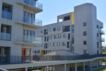 Teaching and office buildings with crosses