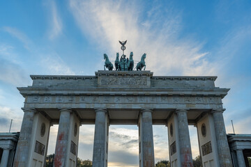 Fototapeta na wymiar Berlin, Brandenburg Tor shot against the blue winter sky