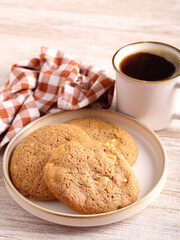 White chocolate cookies