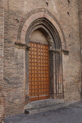 Fototapeta premium old door in wall