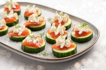 smoked salmon cucumber bites