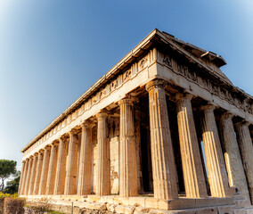 Obraz premium Ancient greek temple