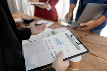 Explaining the report at the meeting, Collaborate to solve problems in the meeting room, Discuss startup business with the team at the office, Work together as a team,