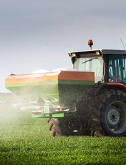  tractor fertilizing in field © Dusan Kostic
