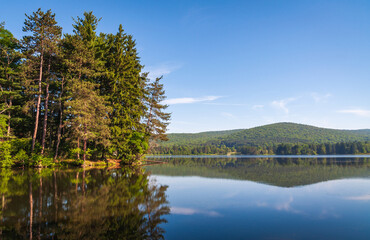 Obraz premium Quaker Lake at Allegany State Park in New York State