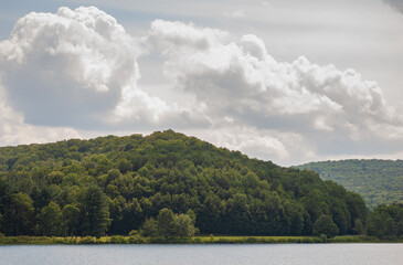 Fototapeta na wymiar Quaker Lake at Allegany State Park in New York State