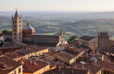 Massa Marittima old town and San Cerbone Duomo cathedral. Tuscany, Italy. - obrazy, fototapety, plakaty