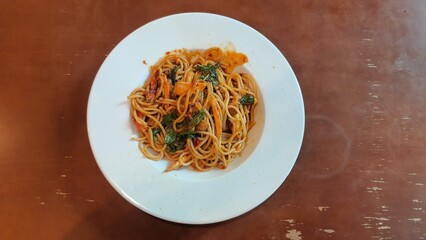 Stir-fried Spaghetti with Clams