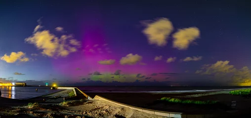 Aurore boréale sur Dunkerque ,Haut-de-Frances  © Philippe Sénicourt