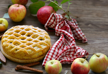 homemade traditional apple pie dessert baking