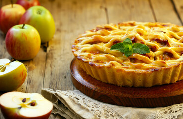 homemade traditional apple pie dessert baking