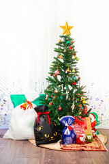 クリスマスツリーとプレゼント