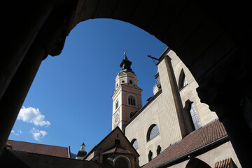 Stadtansicht von Brixen in Italien im Sommer