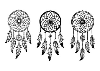 Set of dream catcher designs. Tribal indian symbol. Ethnic vector illustration. Dreamcatchers silhouette. Boho style print. Outline sign threads, beads and feathers. Native american design.
 - obrazy, fototapety, plakaty