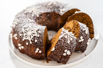 Gingerbread bundt cake with caramel filling