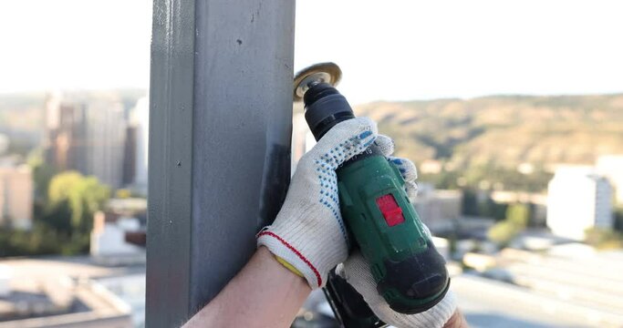 Handmade rust treatment using handheld device