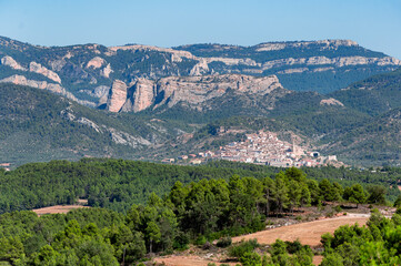 Obraz premium Panoramic view of Penyarroya de Tastavins and the Masmut rock formation in Teruel, Aragon , Spain