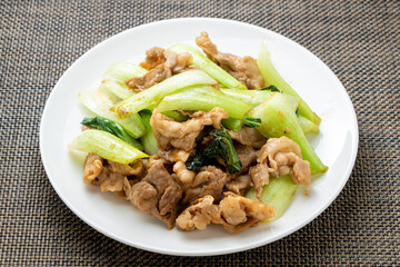豚肉とチンゲンサイの炒め物。

