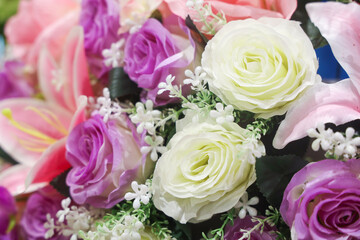 Roses in the bride's bouquet at the wedding