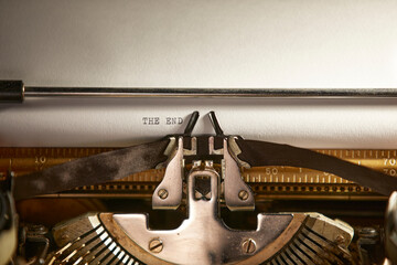 English vocabulary written on an old typewriter.