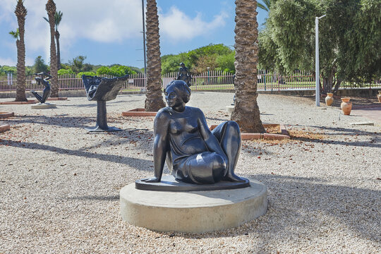 Rally Museum in Caesarea, you can see the Dali collection, Latin American and Spanish paintings, sculptures, and much more
