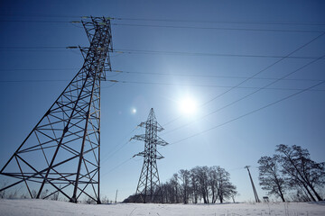 high-voltage power lines, electricity transmission, electricity transportation