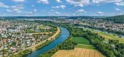 Kelheim in Niederbayern im Luftbild, Blick über den Zusammenfluß von Donau und Altmühl nach Affecking und Saal
