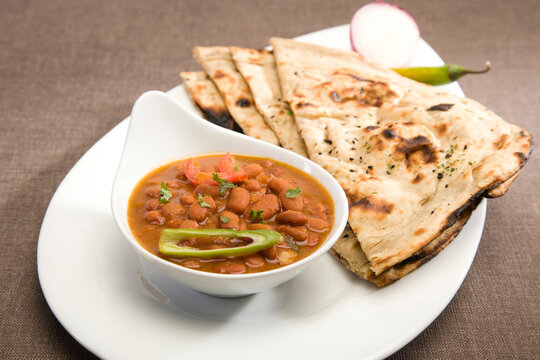 Red kidney Beans or Rajma with Naan