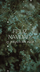 saludo feliz navidad para historia de Instagram en colores oscuro, verde, árbol navideño con nieve