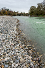 Inn bei M&uuml;hldorf am Inn im Herbst