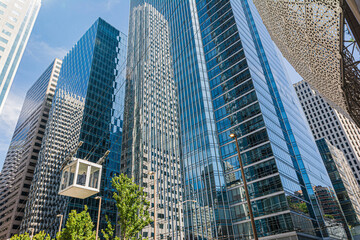 Fototapeta na wymiar Reflection on skyscrapers in San Francisco, California, USA 