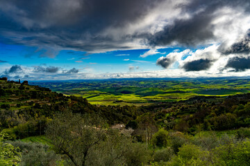 Die Landschaft des Val d'Orcia (Orciatal) liegt im südlichen Teil der Provinz Siena in der Toskana, Italien. Der Name ist vom Fluss Orcia abgeleitet