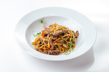 asian noodles with chicken and vegetables