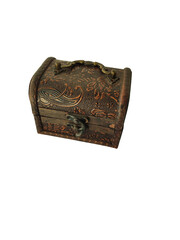 Small wooden chest.
