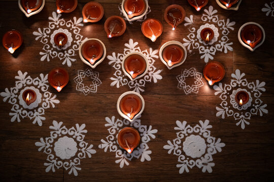 Diwali diya and rangoli 