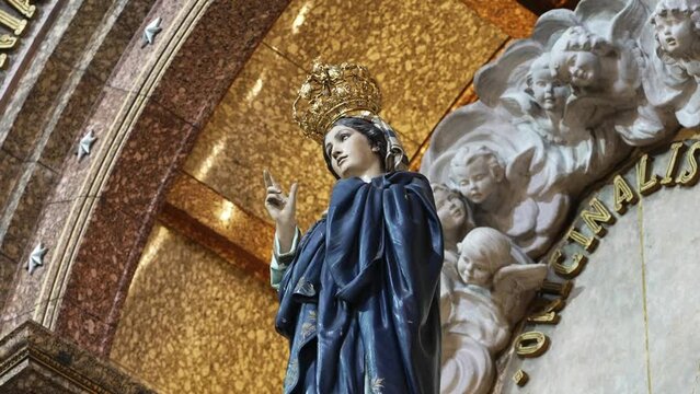 Close-up of crowned Virgin Mary with cherubs in sameiro sanctuary