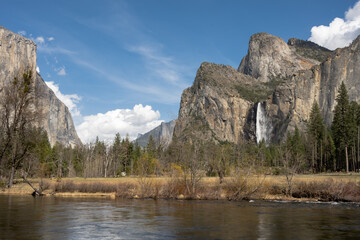 lake in yosemite