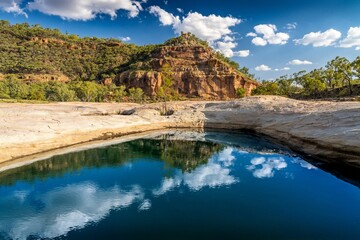 Pyramid at Porcupine Gorge in Outback Queensland. - obrazy, fototapety, plakaty