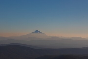 Awe-inspiring view of Mount Hood in Oregon at sunset