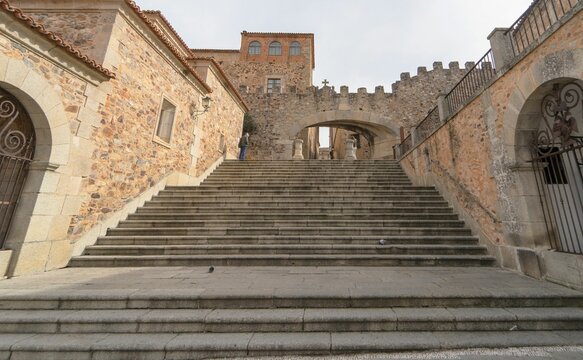 Arch of the Star in the medieval city of Caceres. Stone stairs.