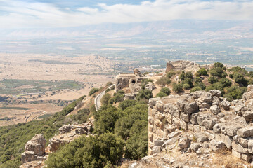 Obraz premium Remains of northern corner of the medieval fortress of Nimrod - Qalaat al-Subeiba, located near the border with Syria and Lebanon on the Golan Heights, in northern Israel