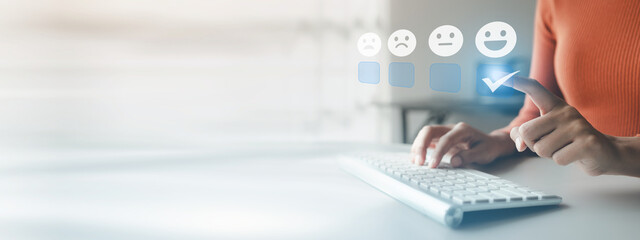 Rating the store after using the service, giving opinions and recommendations to the store after using the service, rating satisfaction in using the service. Online store review ideas.