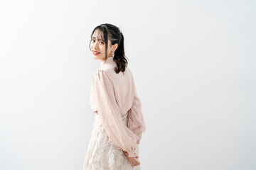 若くてかわいい女性