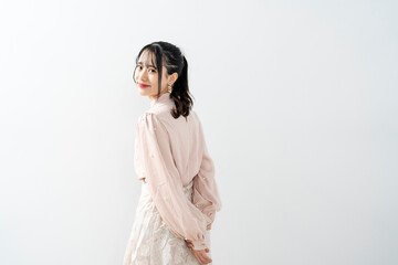 若くてかわいい女性