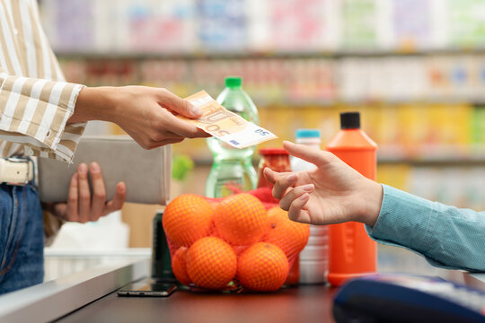 Checkouts-Bilder: Stock-Fotos & -Videos. | Adobe Stock