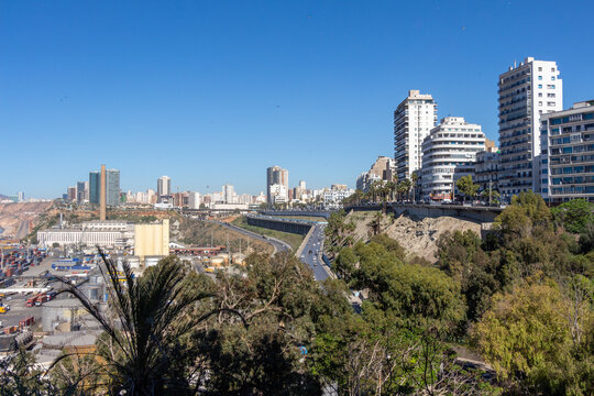 Oran, Algeria : cityscape of Oran, from the Promenade Ibn Badis (or promenade de L&eacute;tang).