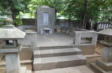 Fototapeta premium Tomb of Prime Minister Katsura Taro, founder of Takushoku University, Setagaya, Tokyo, Japan