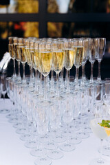 glasses of champagne