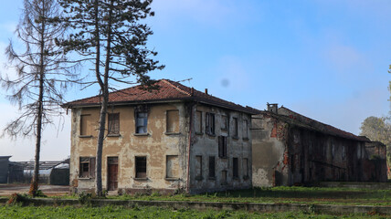 old abandoned building